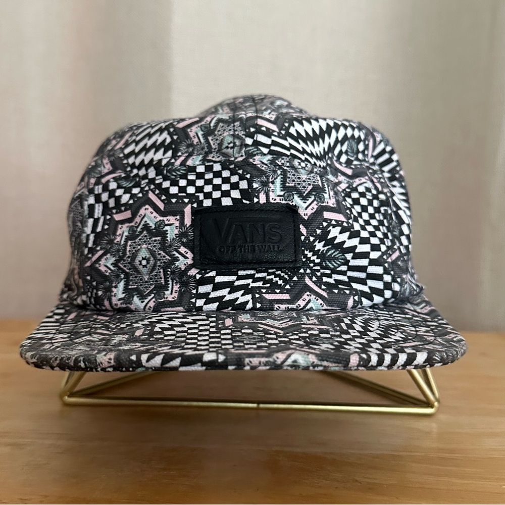 NWOT! 🏁 VANS Adjustable Strap Hat